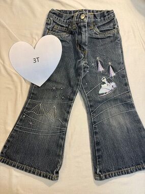Gymboree - Flare/straight cut design denim jeans with winter design. Size 3T